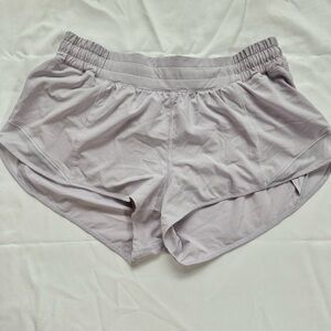 Lululemon Hotty Hot High Rise Shorts 2.5” Size 12